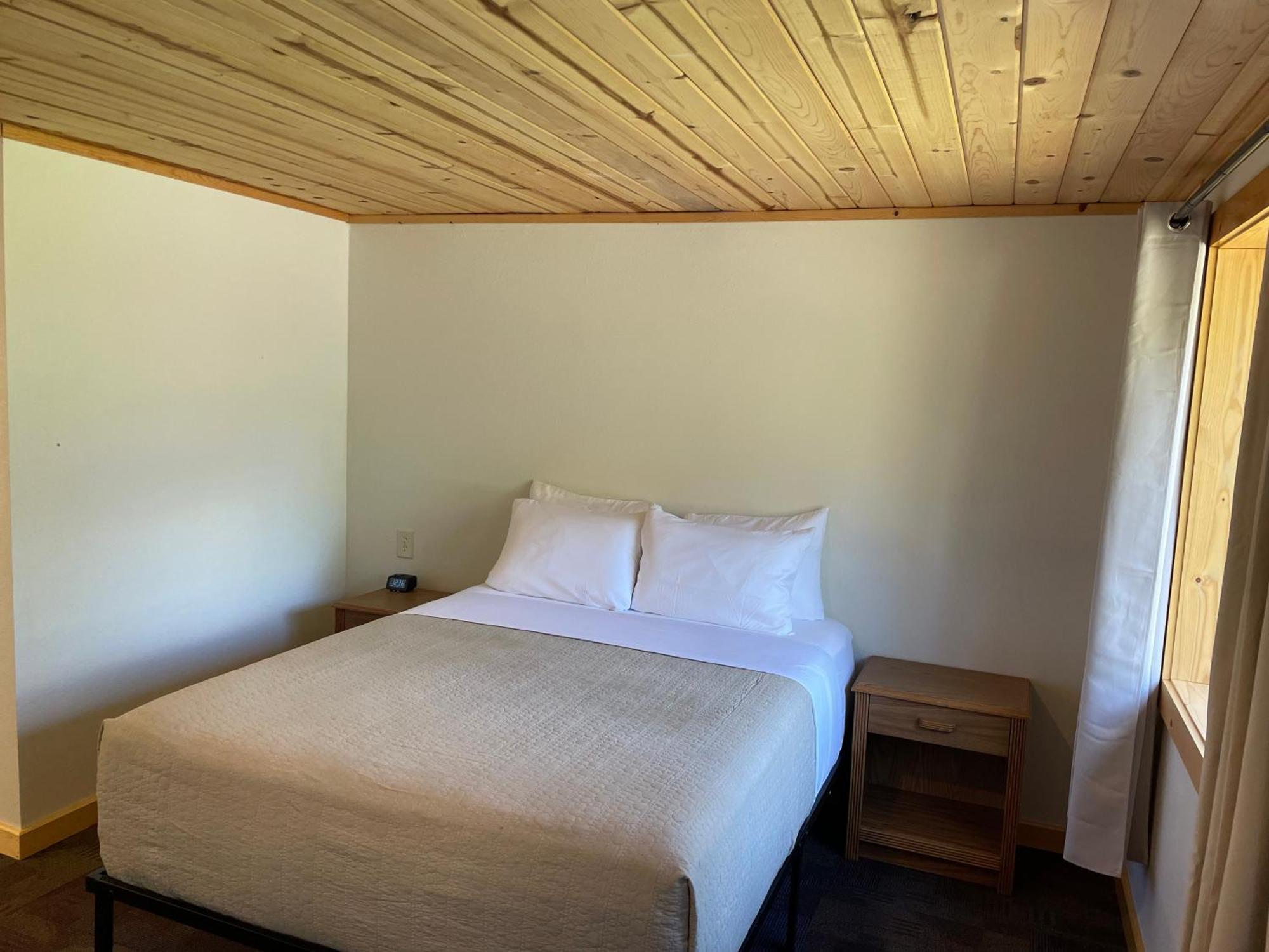 Hanging Horn Lakeside Resort Moose Lake Εξωτερικό φωτογραφία