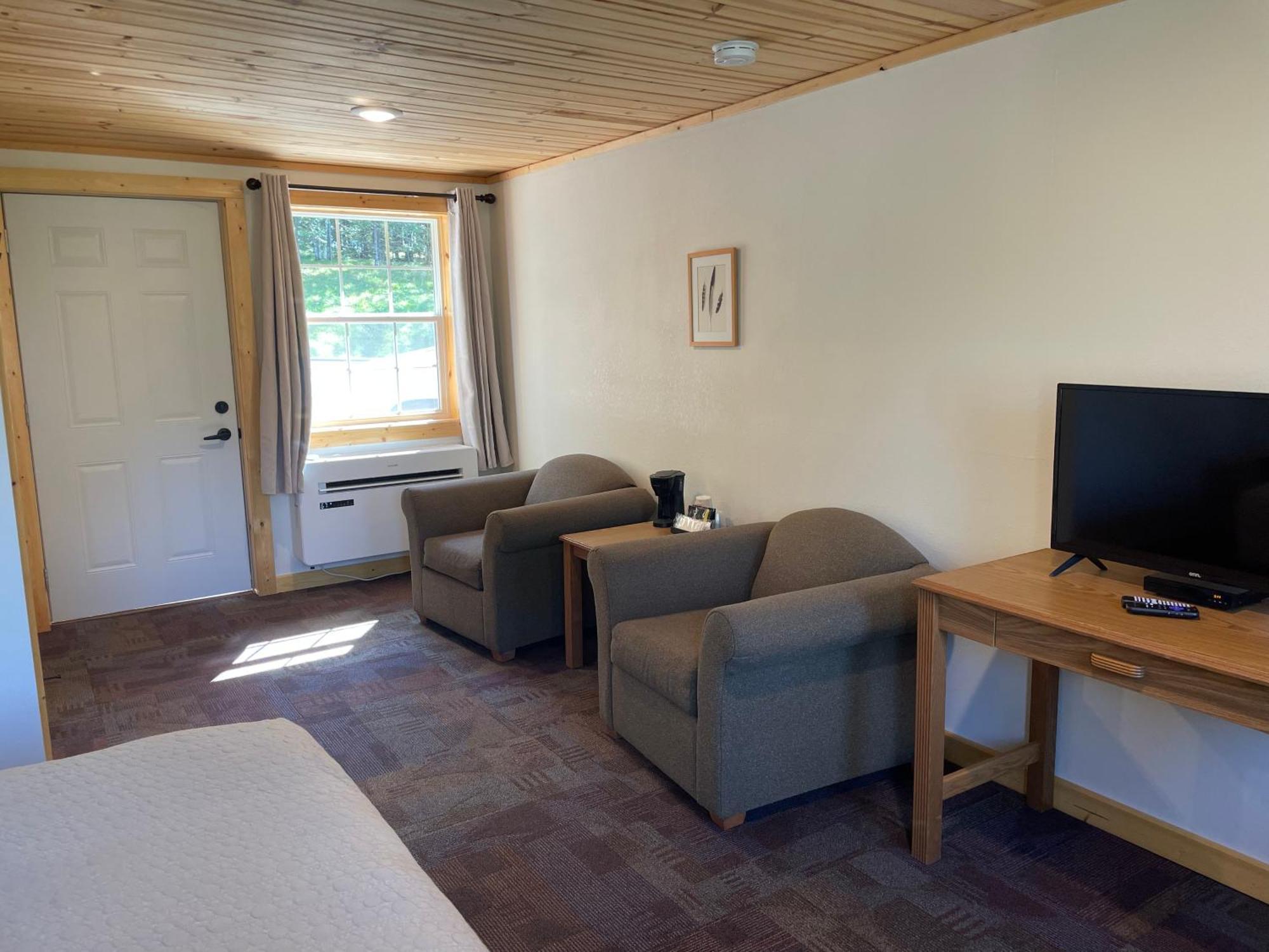 Hanging Horn Lakeside Resort Moose Lake Εξωτερικό φωτογραφία