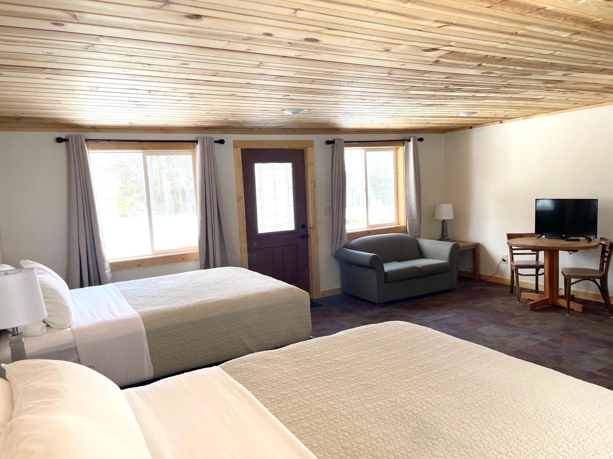 Hanging Horn Lakeside Resort Moose Lake Εξωτερικό φωτογραφία